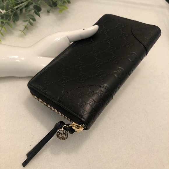 GUCCI Black Leather Zip Around Monogrammed GG Wallet Excellent Condition - Picture 3 of 15